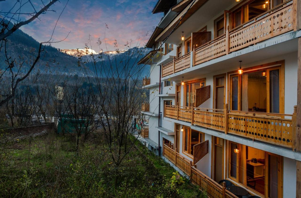 Hôtel Vaibhav Regency à Manāli Extérieur photo