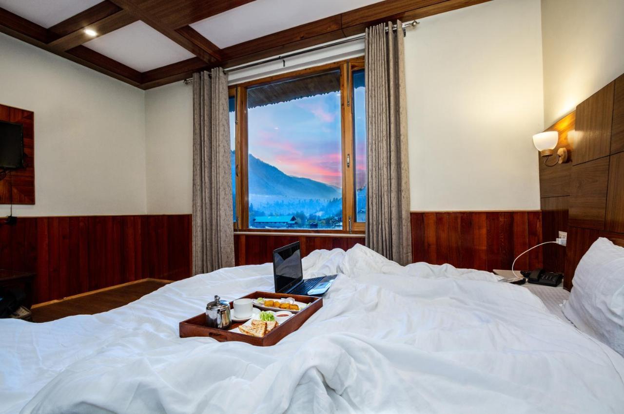 Hôtel Vaibhav Regency à Manāli Extérieur photo