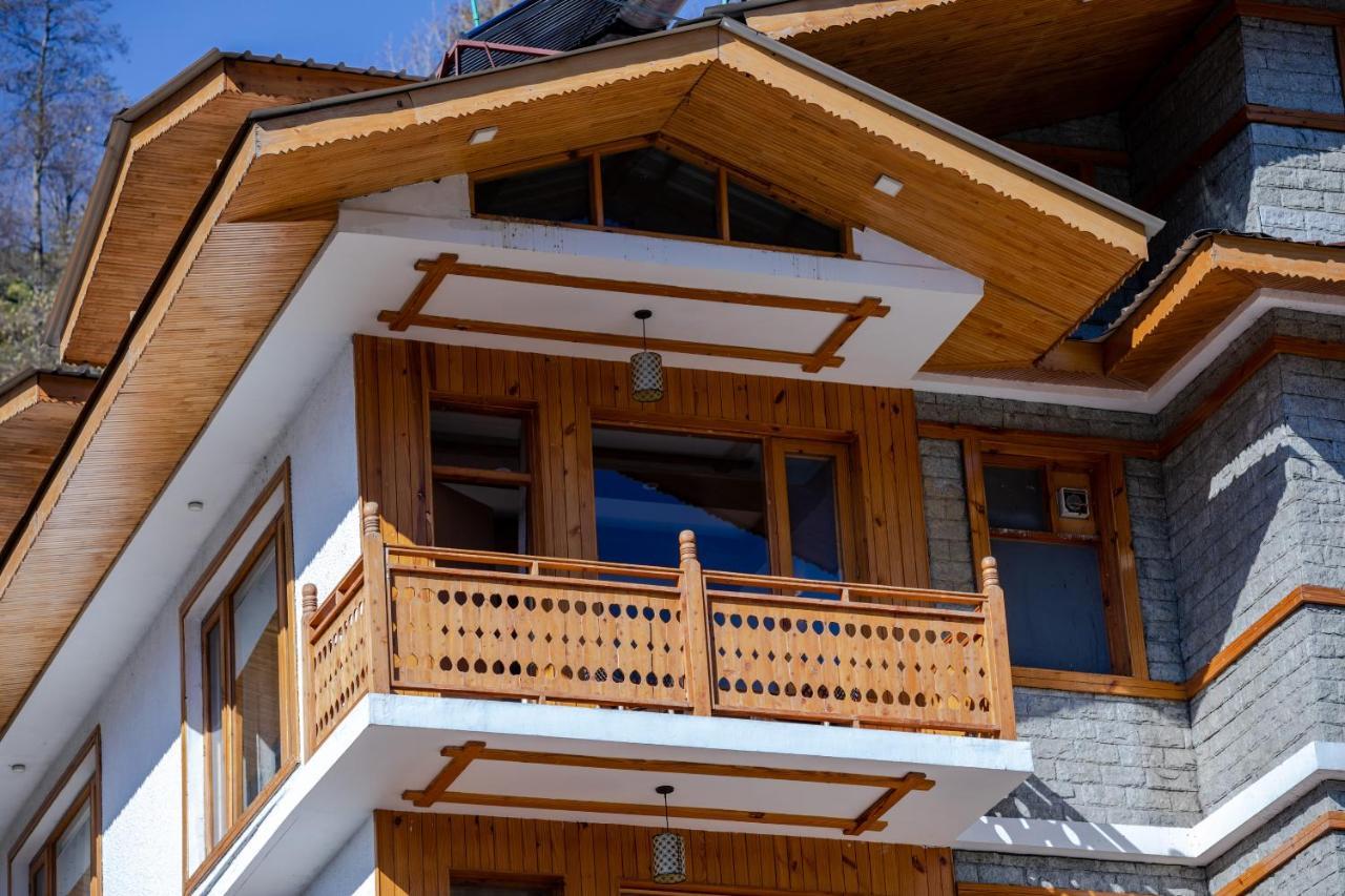 Hôtel Vaibhav Regency à Manāli Extérieur photo