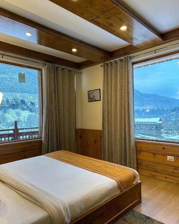 Hôtel Vaibhav Regency à Manāli Extérieur photo